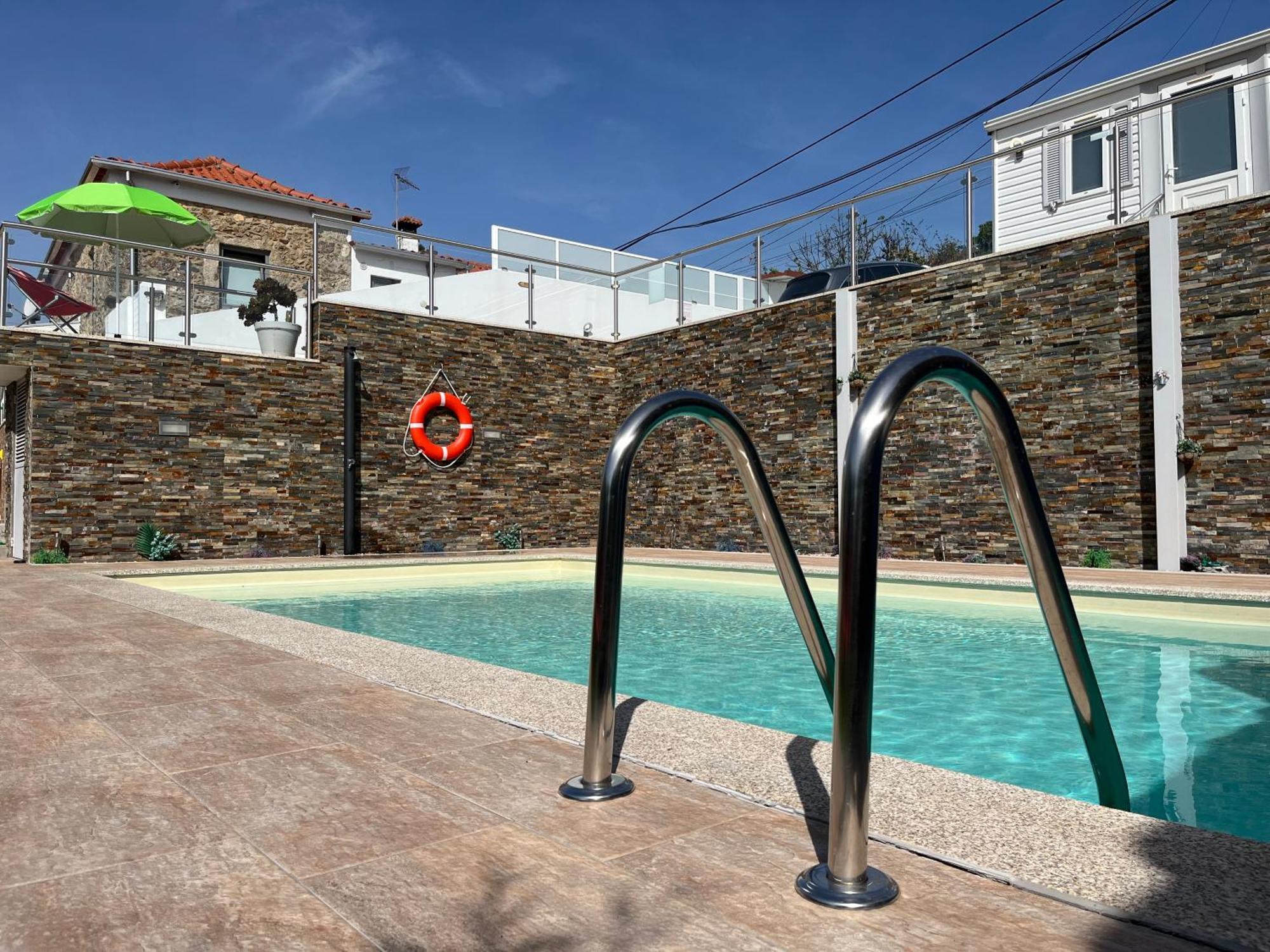 Fonte Retreat Home - Jacuzzi And Heated Swimming Pool Sandim Exterior foto
