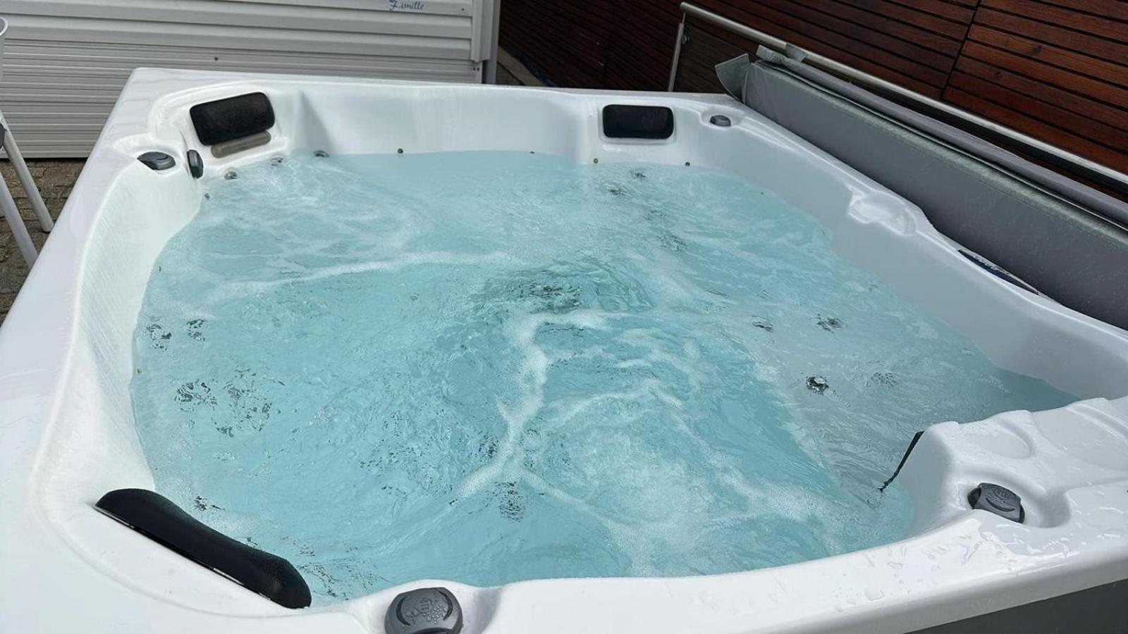 Fonte Retreat Home - Jacuzzi And Heated Swimming Pool Sandim Exterior foto
